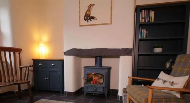 Riverside cottage walking distance into Caernarfon, Забронировать Дом для отпуска Коттеджи Сноудония, Коттедж
