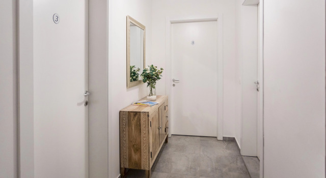 Cozy and Central Studio near city park Zrinjevac!, Забронировать Отель Отели Загреба с парковкой, рядом с Zagreb Stone Gate, Парковка