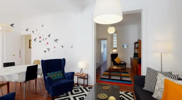 Feels Like Home - Charming in Estrela, Забронировать Апартаменты/квартира Эштрела , рядом с Рату