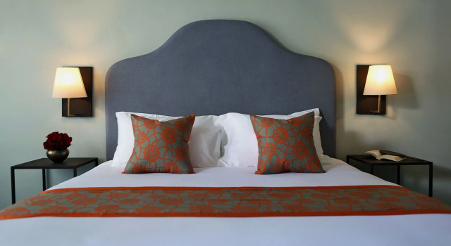 Lovinalife Room & Cafe, Book Hotel Singaraja Buleleng