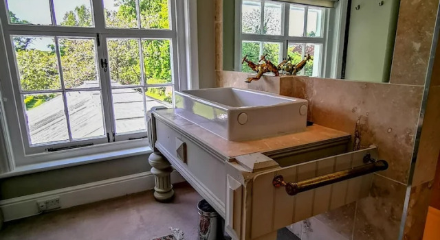 Вилла Luxury Cedar House Boutique B&B