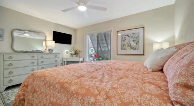 Bermuda Bay Beachside Condo, Book Feriehus Villaer i Florida, Villa