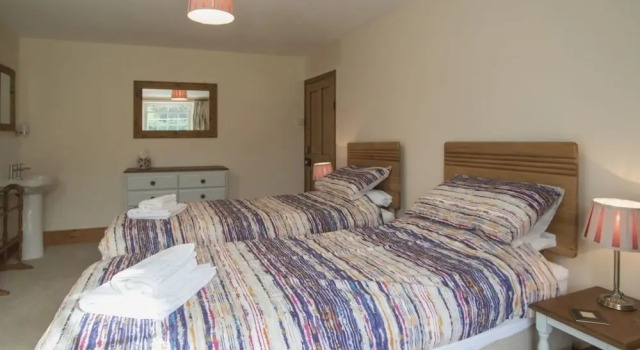 Withymore Cottage, Book Feriehus Sommerhuse i Malborough, Hytte