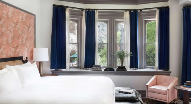 Номер Deluxe The High Line Hotel
