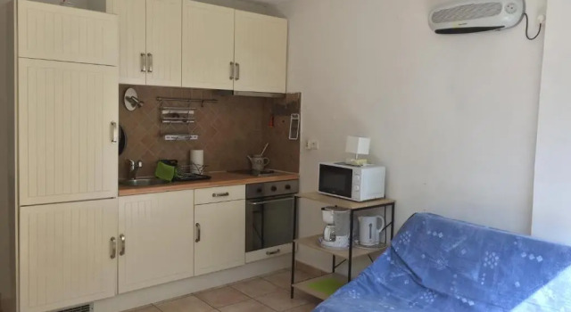 Апартаменты c 1 комнатой T2 climatisé 33m2 à 10 secondes chrono à pied de la mer et des plages du sentier du littoral et des pistes cyclables Résidence marina cap négre Six-Fours-les-Plages