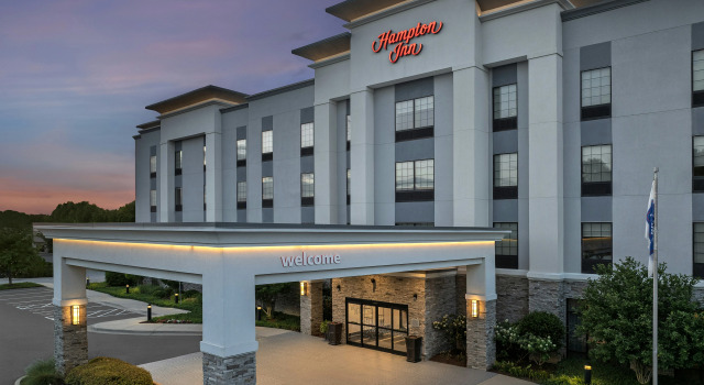 Hampton Inn Kernersville, Забронировать Отель Отели Кернерсвилл с парковкой, Парковка