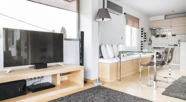 Amazing view loft in Thissio with big balcony, Забронировать Отель Афины Острова Саронического залива - Аттика, рядом с Холм Филопаппос