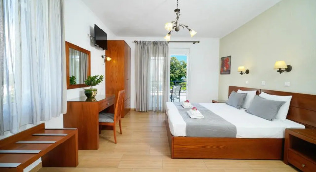 Antigone Hotel