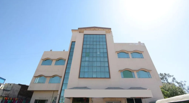 Oyo 36280 Vijay Resorts