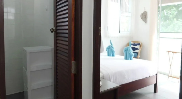 KVC Double Bedroom Apartment B, Varaa Huoneisto Hotellit North-Eastern Thailand pysäköinnillä, Pysäköinti