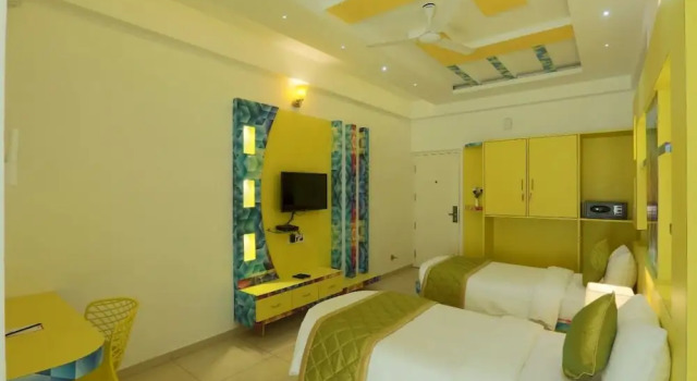 Номер Deluxe Premier Suites Business Hotel