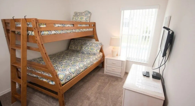 Karen's Rolling Hills 4 Bedroom Home