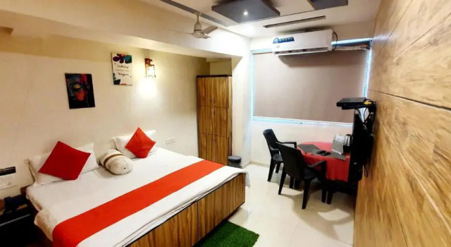 Студия Deluxe Hotel Krishna Ahmedabad