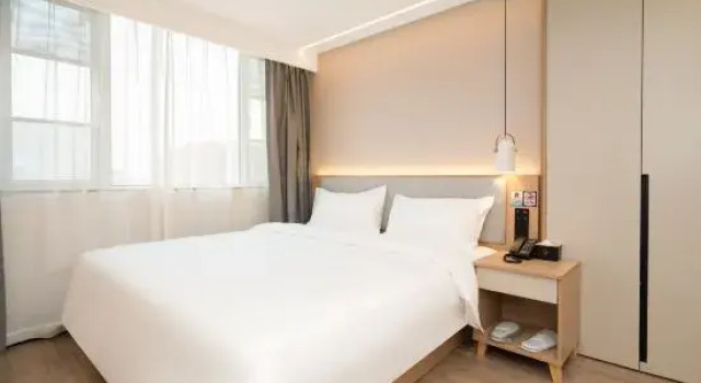 Люкс CJIA Apartment Hotel (Wuhan Canglong East Street Subway Station)