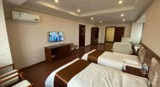 Люкс GreenTree Inn HeBei TangShan QianAn Junhe Plaza Business Hotel