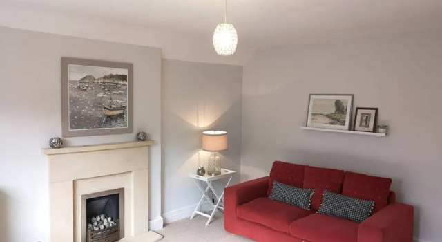 Spacious and Homely 3 Bedroom Clifton Flat