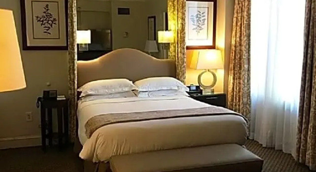 Номер Deluxe The Eliot Hotel