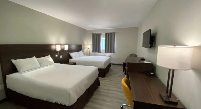 Standard quadruple chambre Econo Lodge