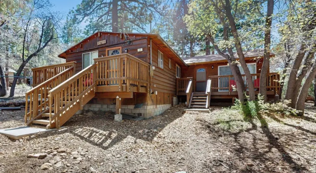 Коттедж 7 Mi to Ski Resorts: Dog-friendly Sugarloaf Cabin