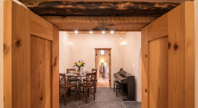 Corazon - Historic Luxury, Just Blocks to the Plaza, Excellent Outdoor Space