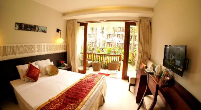 Номер Standard с балконом Emerald Hoi An Riverside Resort
