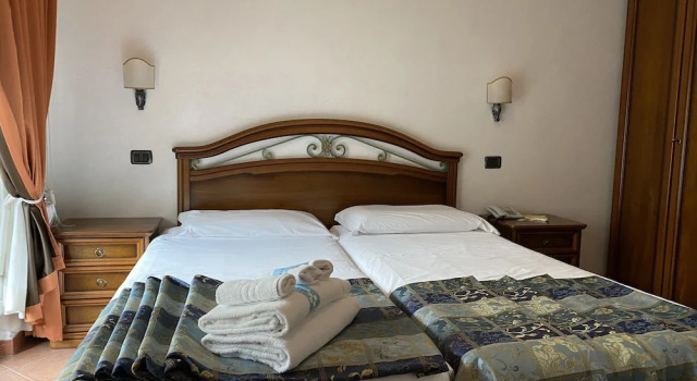 Номер Standard c 1 комнатой EURO HOUSE INN airport