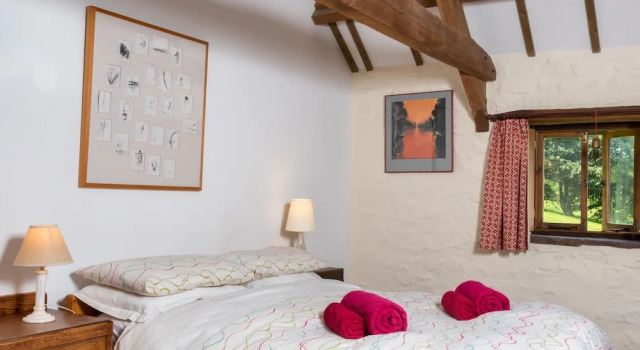 Cosy Cottage With Authentic Fireplace in the Breathtaking Duffryn Valley, Забронировать Дом для отпуска Виллы Сноудония, Вилла