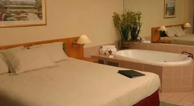 The Marque Canberra, Buchen Sie Hotel SPA-Hotels in Canberra, SPA