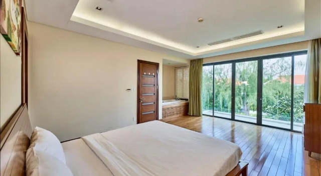 Lovely 3 bedrooms Villa 5 stars Da Nang city resort, Prenota Resort Hotel a Da Nang con parcheggio, Parcheggio