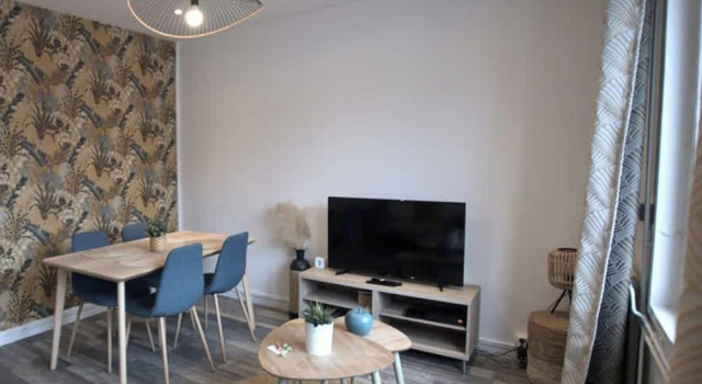 Коттедж La Maison Citadine Garage Wifi Lavelinge 4pers