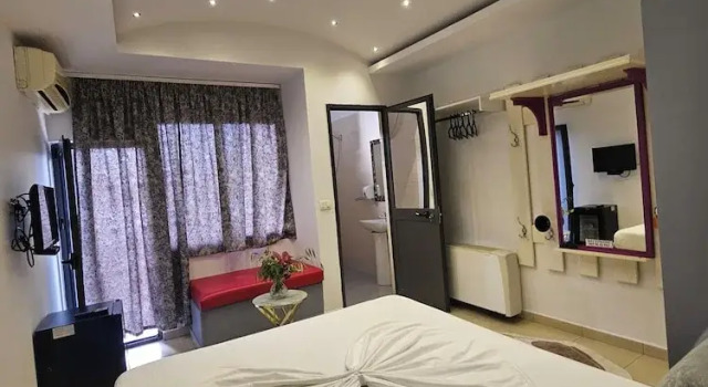 Golden Flower Hotel