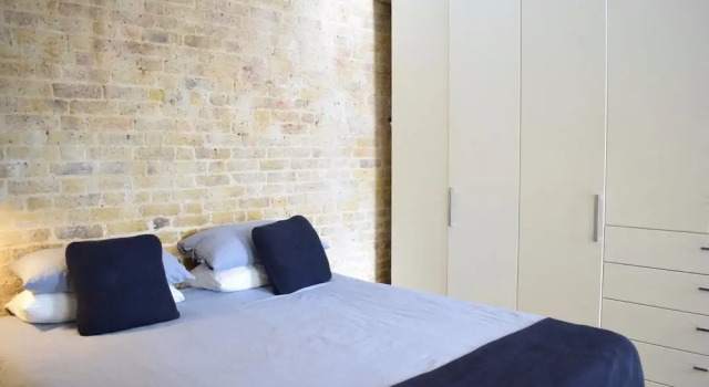 Open Plan Flat in East London, Забронировать Отель Отели Англии 3 звезды, 3*