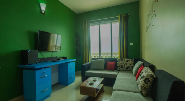 OYO 15536 HOME Elegant 2BHK Mapusa, Prenota Appartamento Hotel a Goa con parcheggio, Parcheggio