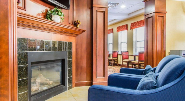 Comfort Inn & Suites Scarborough, Book Hotel Hoteller i Portland med pool, Swimmingpool