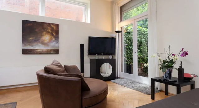 Kensington 2 Bedroom Home, Забронировать Дом для отпуска Коттеджи Лондона, рядом с Кенсингтонский дворец, Коттедж