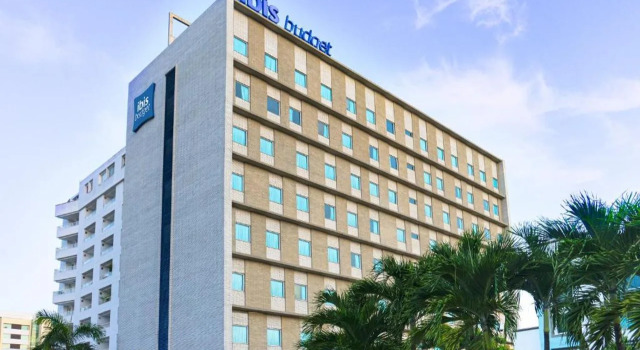 ibis Budget Barranquilla, Забронировать Отель Отели Барранкилья 3 звезды, рядом с Buenavista Shopping Mall, 3*