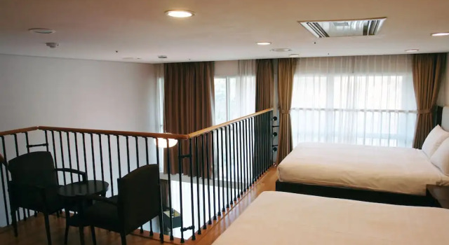Номер Standard Дуплекс с балконом и рядом с пляжем Hotel Riviera Geoje