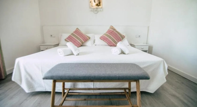 Hostal La Llagosta, Varaa Hotelli Palafrugell Baix Empordà