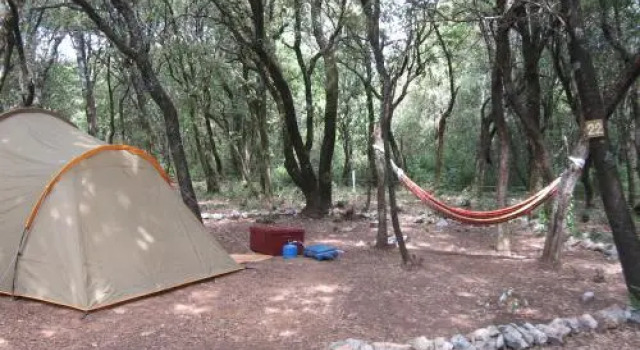 Camping Mille Étoiles, Buchen Sie Campingplatz Labastide-de-Virac Ardèche