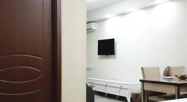 Leo Group BEST SUITE 09-44, Book Hotel Batumi 