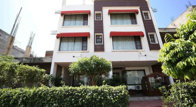 OYO 3791 Hotel Umed Grand, Book Hotel Jalandhar Punjab