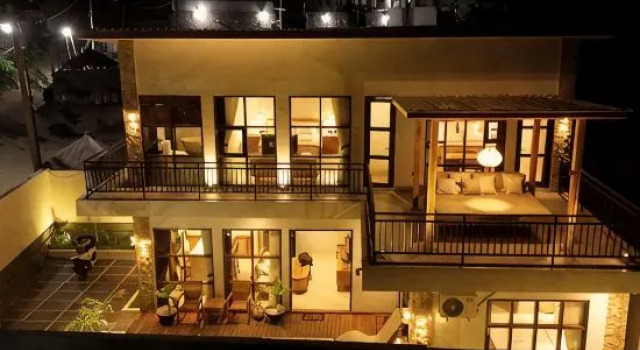 3 Bed Villa in Kuta w/ Day Bed Pool Fast Wi-Fi