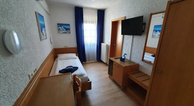 Prestige Bistro & Pension, Reserva ahora Hostal o pensión Hoteles en Baden-Wurtemberg con aparcamiento, Aparcamiento