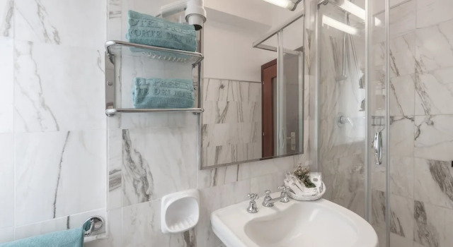 Двухместный номер Small President Hotel