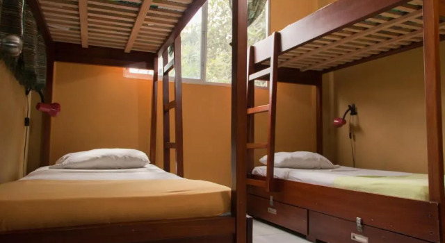 Четырёхместный семейный номер Standard c 1 комнатой Dreamkapture Hostel close to the airport and bus terminal
