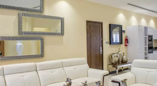 Wonderful 3 Bedroom Penthouse st the Lankmark Suite Hotel