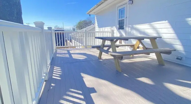 Вилла Upstairs 1Br Beach Apartment in the Heart of the Vibe District 5 Minute Stroll to Beach 1480
