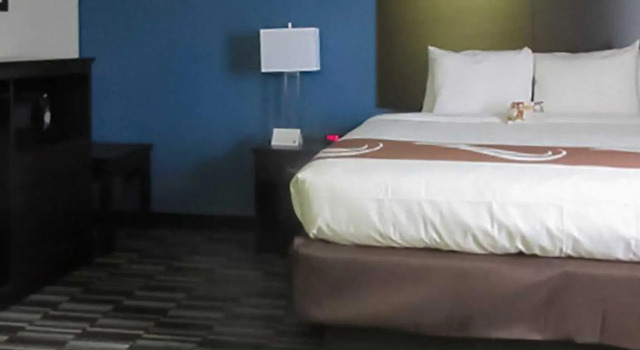 Номер Standard Quality Inn Farmington