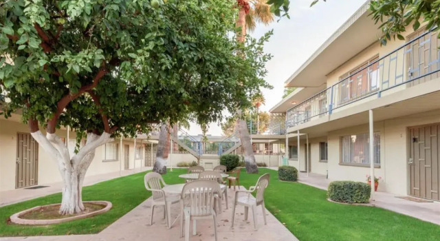 Номер Standard 6906 E 4th St #13, Scottsdale