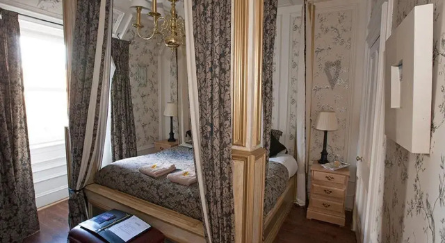 Victoria House B&B